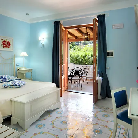 Aparthotel Mendolita