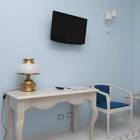 Ξενοδοχείο με διαμερίσματα Mendolita Λίπαρι