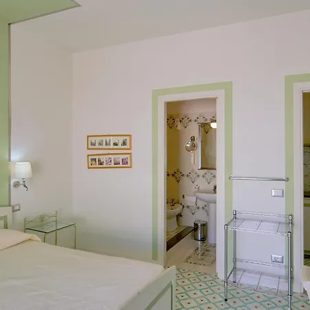 Mendolita Ξενοδοχείο με διαμερίσματα 4*