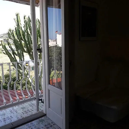 Mendolita Ξενοδοχείο με διαμερίσματα Λίπαρι