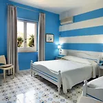 Mendolita Apartahotel