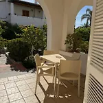 Mendolita מלון דירות