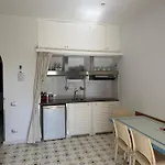 מלון דירות Mendolita 4*