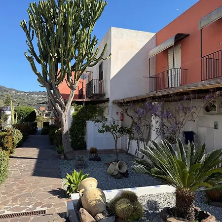 Aparthotel Mendolita Lipari (Isola Lipari)