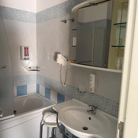 Aparthotel Mendolita