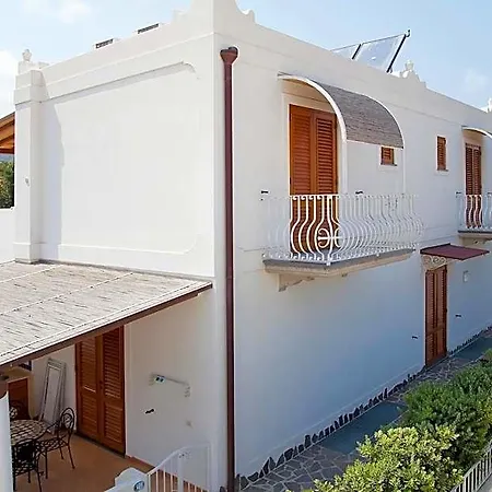 Mendolita Aparthotel 4*