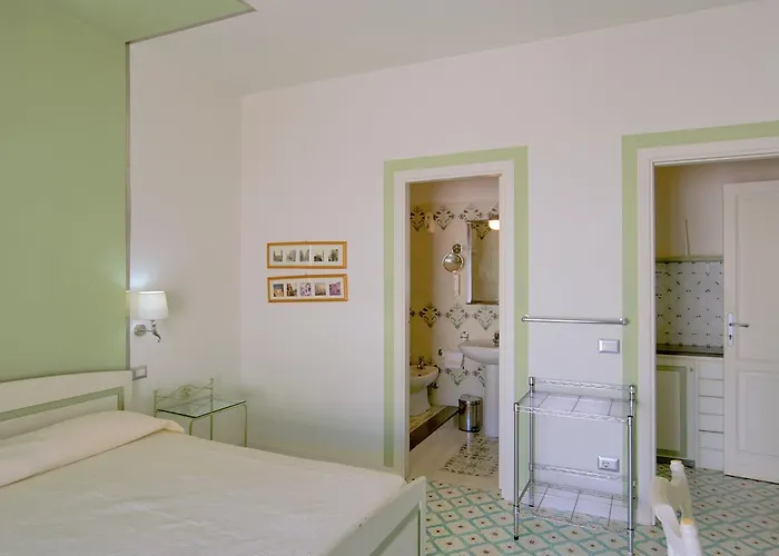 Mendolita Hotel apartamentowy 4*