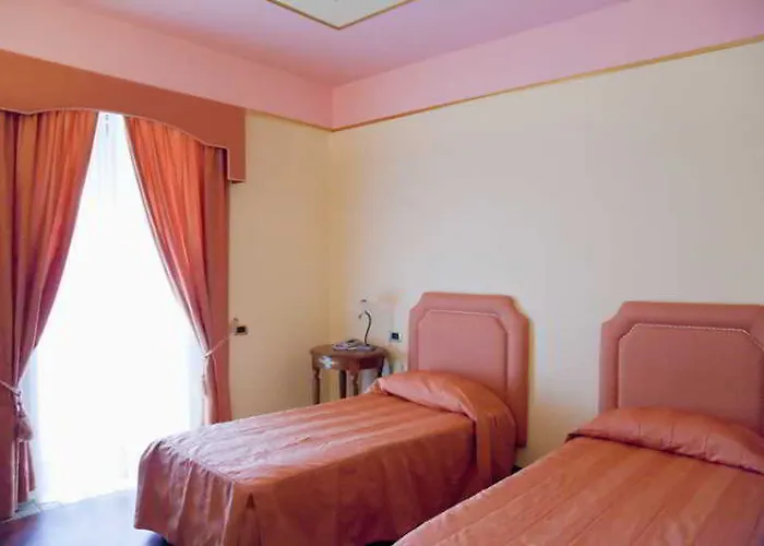 Mendolita شقة فندقية 4*